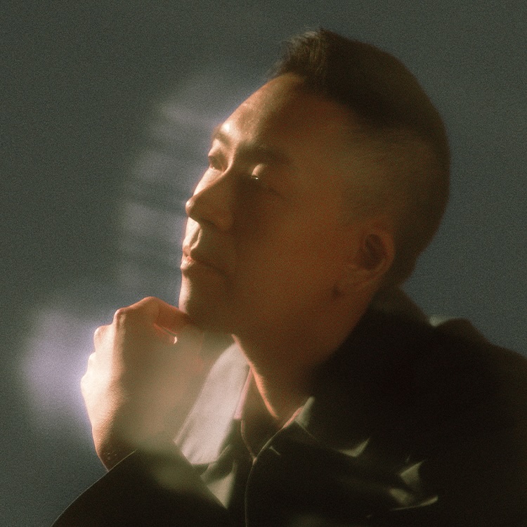 On Friday ‘all one word’ will be yours. Pre-save the album now!
📸 @consequencephoto
🎛️🧠 @chris.mifsud
🎵🤝 @laurenbabic @cheropepero @becomingjr