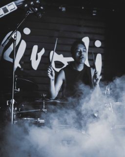 Shoutout to @falsechordmagazine for the wonderful photo!