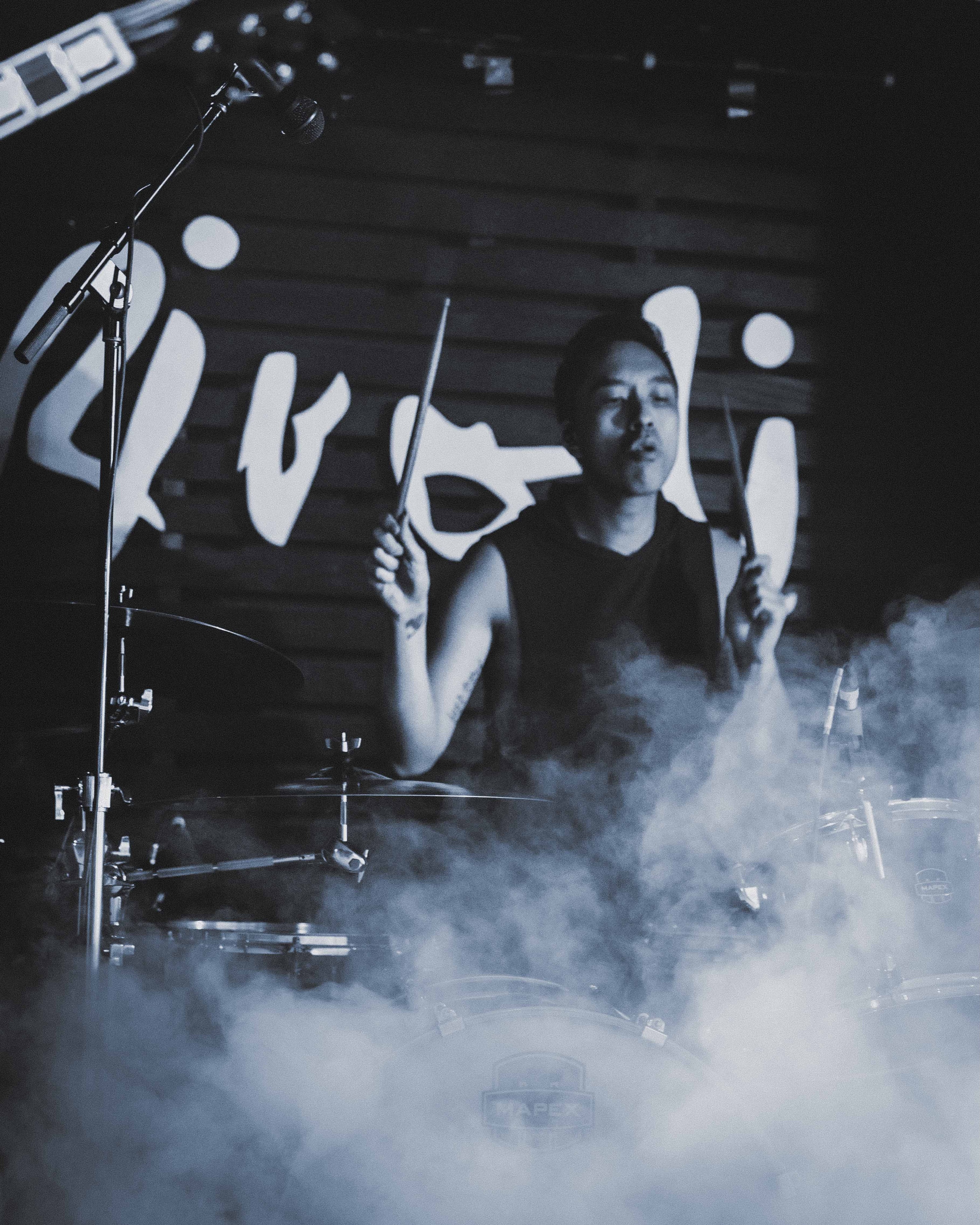 Shoutout to @falsechordmagazine for the wonderful photo!